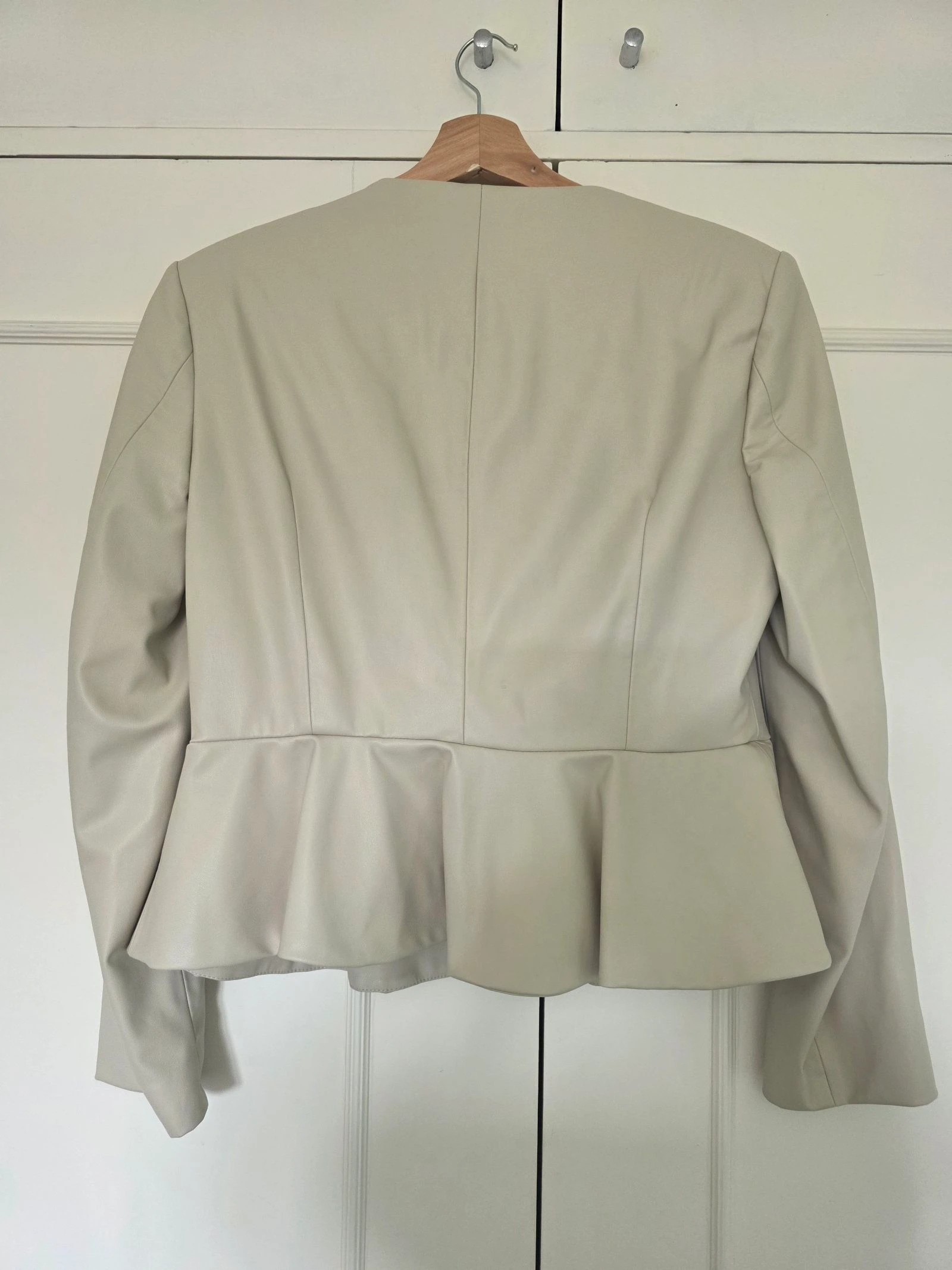 Blazer Peplum Creme Couro Sintético Novo | Zara | T.XL – photo 7